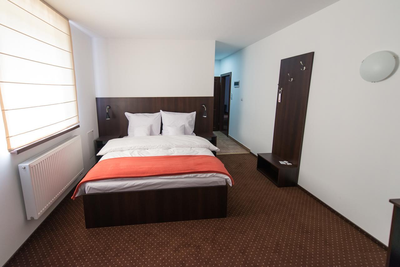 First Hotel トチェフ エクステリア 写真