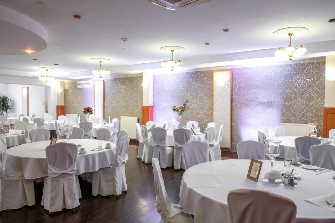 First Hotel トチェフ エクステリア 写真